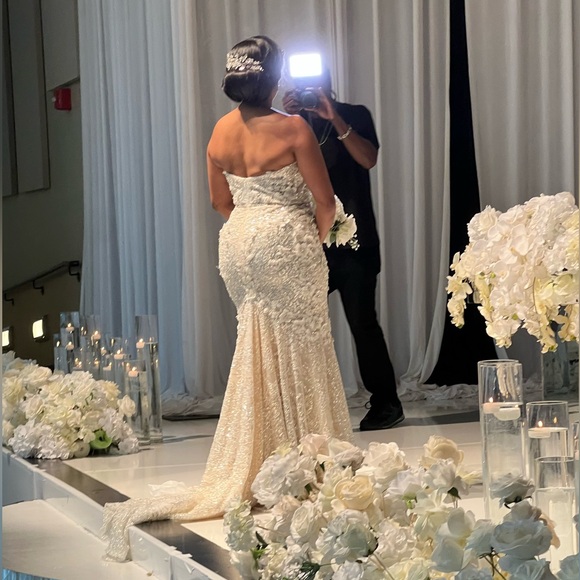 COPY - Victor Harper wedding gown - Picture 4 of 5